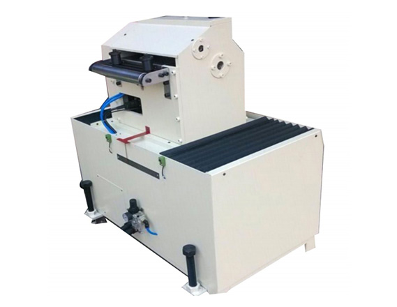 搖擺型NC滾輪送料機