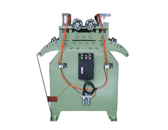 厚板矯正機(jī)