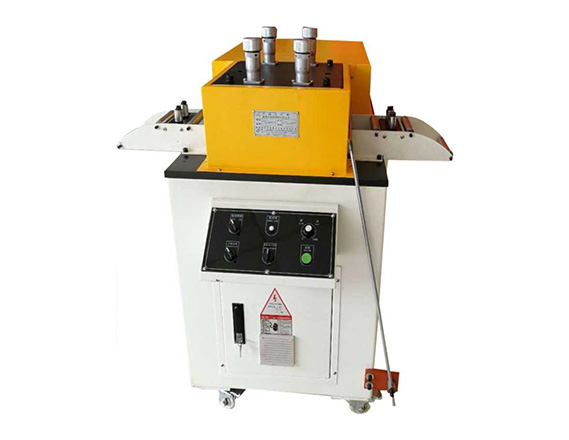 薄板超精密矯正機