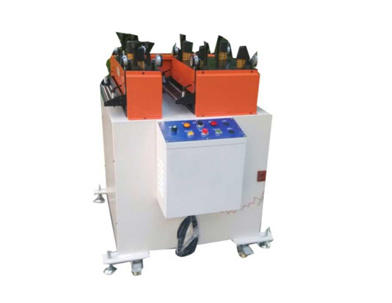 精密（薄板）材料矯正機